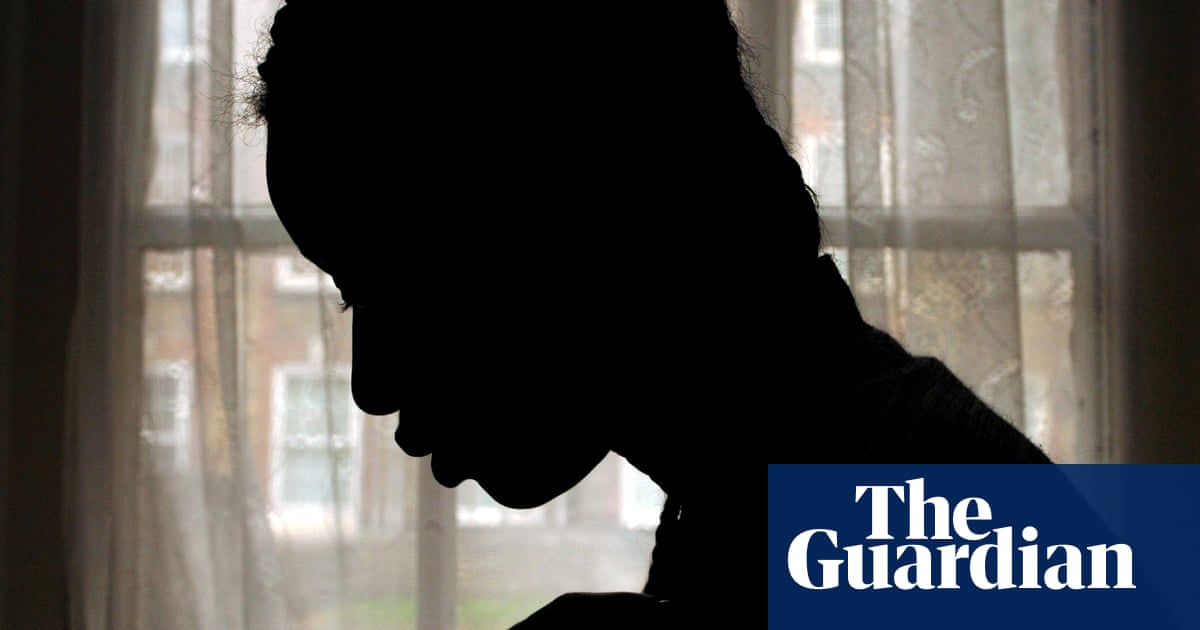 Remova as decisões sobre os requerentes de asilo de criança solitária do Ministério do Interior, diz o relatório | Imigração e asilo