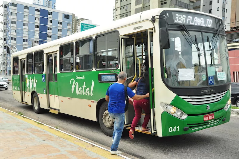 SINTRO anuncia greve e SETURN consegue liminar para garantir frota mínima de 70%