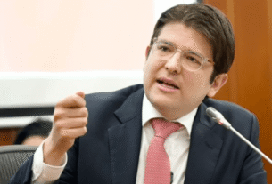 Miguel Uribe