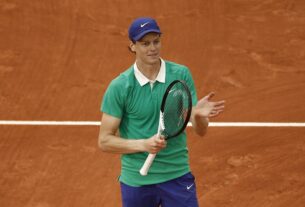 Sinner atropela Bublik e avança às semifinais de Roland Garros