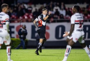Sob ‘olé’ e vaias, São Paulo é derrotado pelo Vasco por 3 a 1