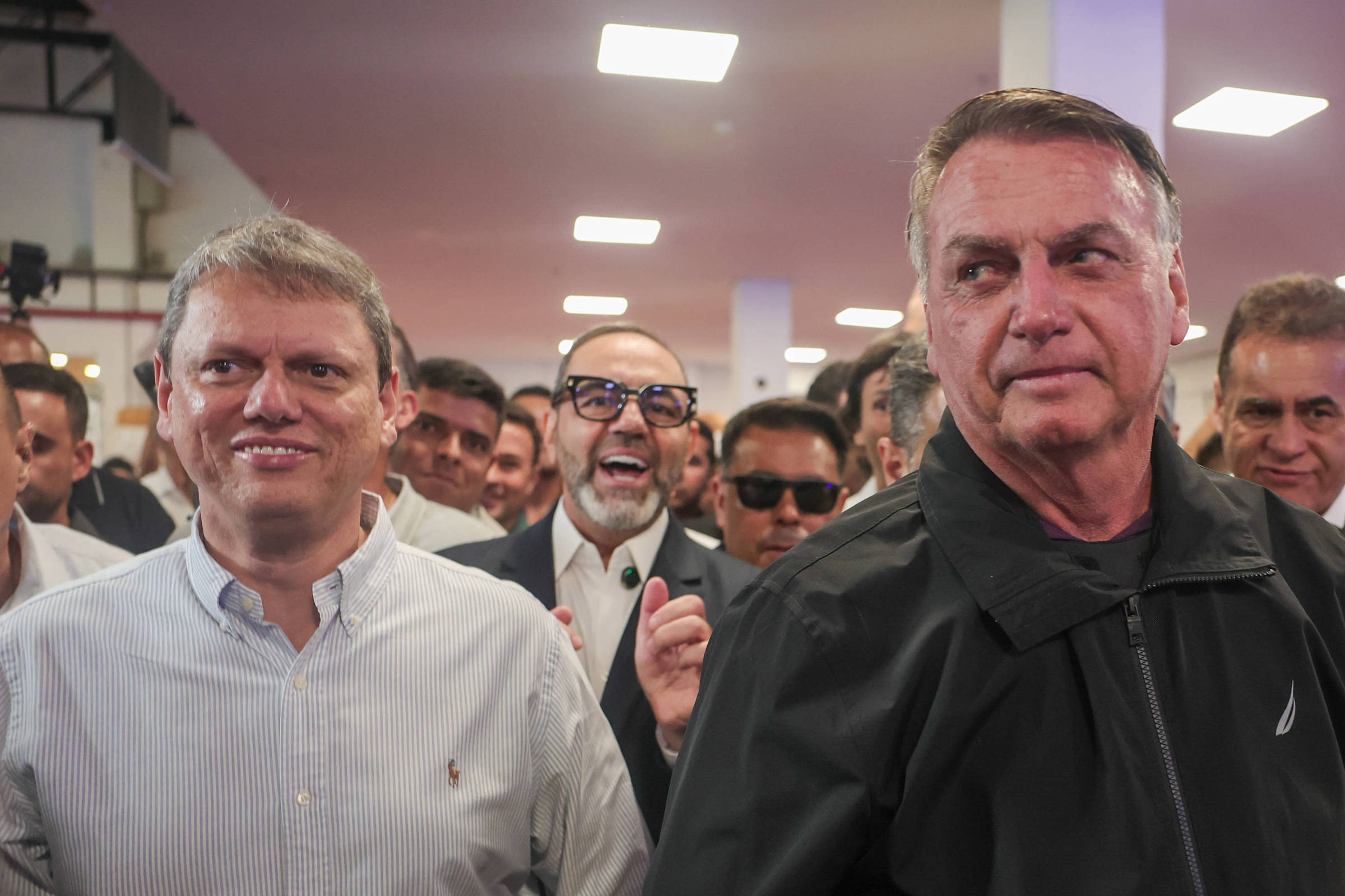 Tarcísio avança pelas bordas para não melindrar Bolsonaro - 16/06/2025 - Poder