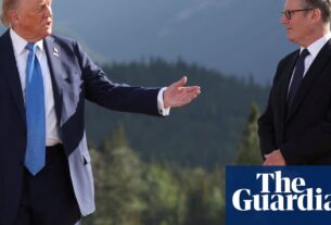 Trump se aproxima da guerra: ele poderia arrastar o Reino Unido? - Política semanalmente do Reino Unido | Política