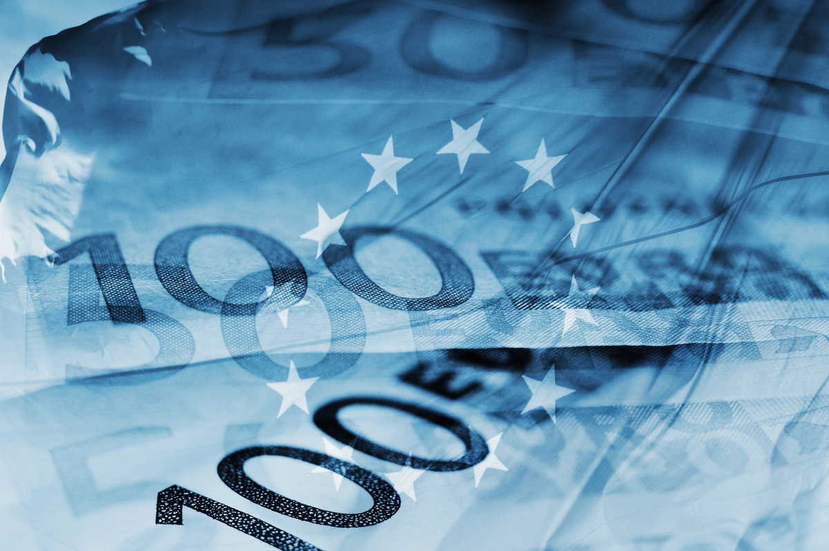 UE pode colocar dinheiro russo congelado em investimentos mais arriscados para ajudar a Ucrânia