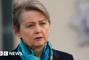 Yvette Cooper ainda concordou em acordo três dias antes de gastar revisão