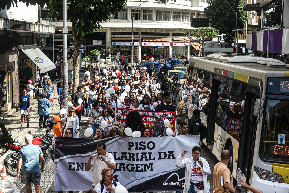sindicato enfrenta críticas por descontos sem legitimidade para representar categoria