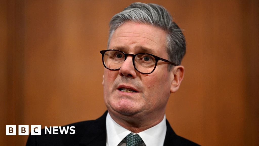 220 parlamentares pedem para Keir Starmer reconhecer o estado palestino