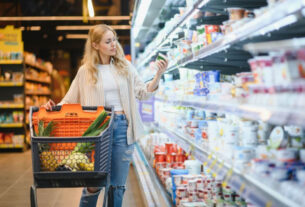 8 dicas para economizar com a baixa dos preços dos alimentos