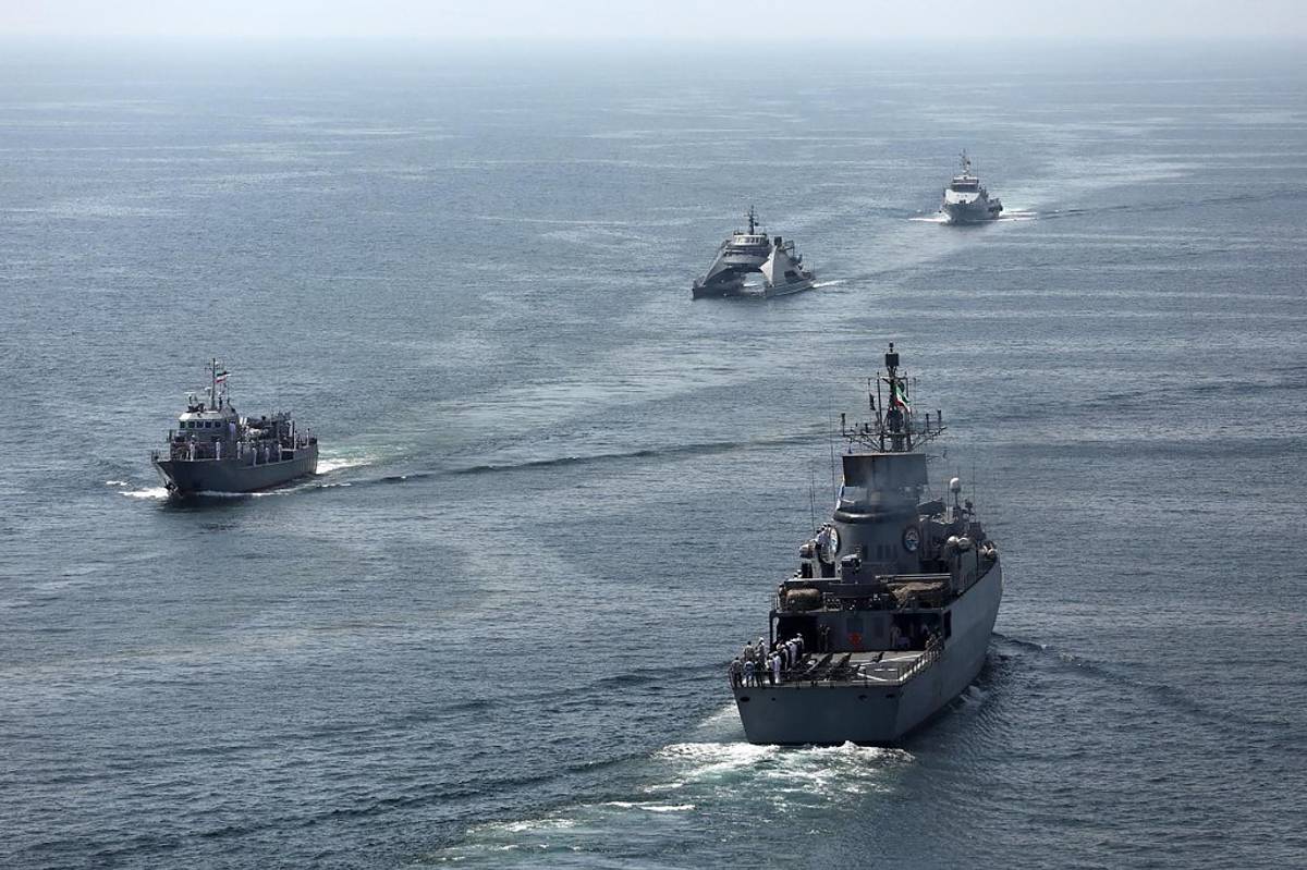 A China diz para realizar exercícios militares com a Rússia em agosto
