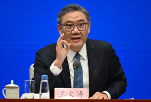 A China diz que levantou 'representações solenes' com a UE sobre as sanções da Rússia