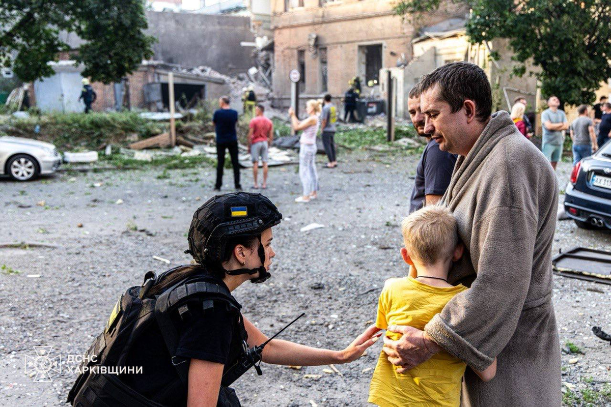 A Rússia atinge o Hospital de Maternidade em Kharkiv Drone Strike, quase uma dúzia de feridos