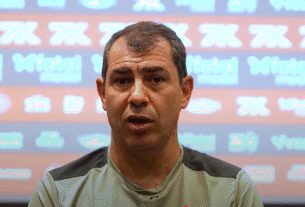 AO VIVO: assista a coletiva de Fábio Carille, técnico do Vitória