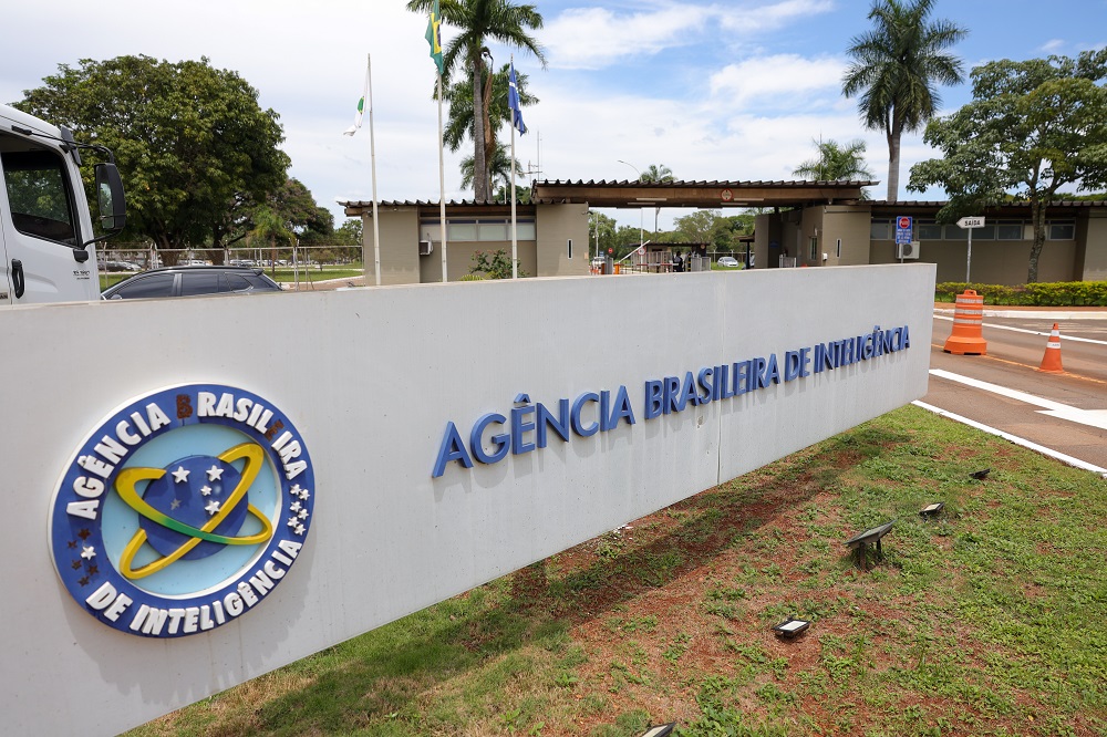 Agente da PF, réu do núcleo da desinformação, diz que não falava com Bolsonaro