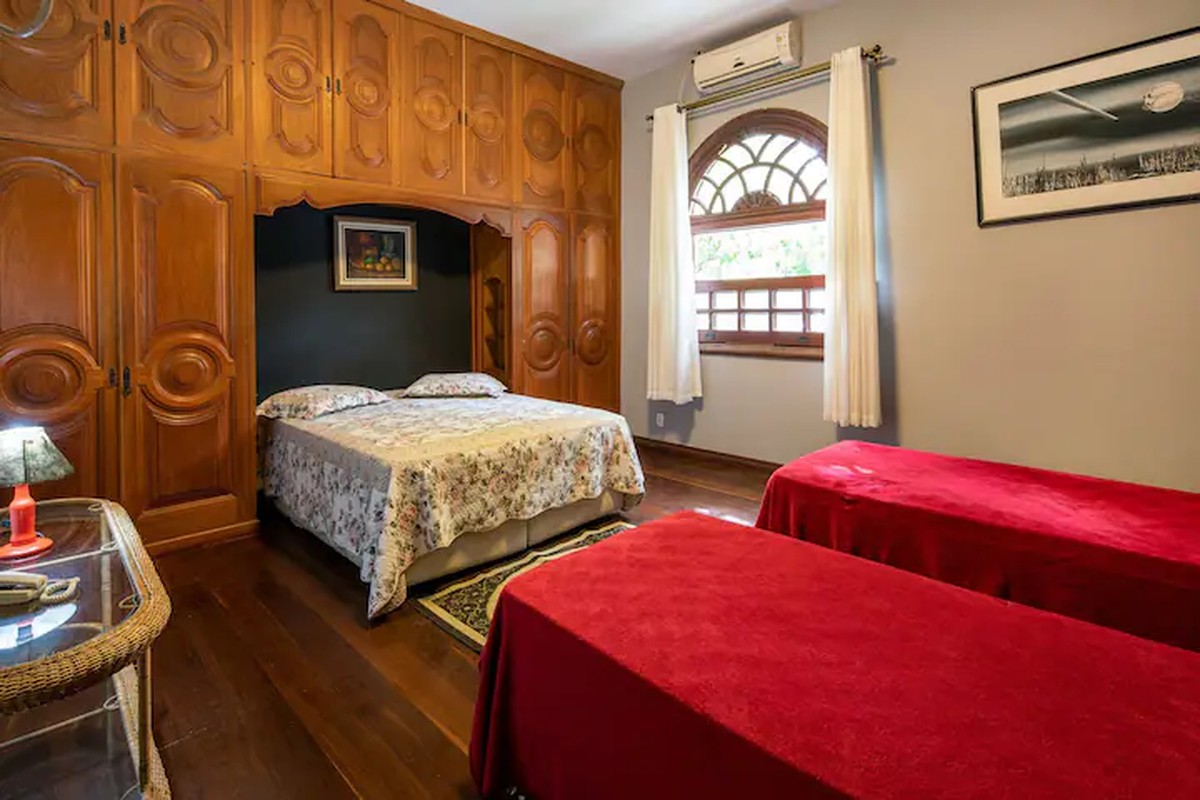 Airbnb passa a oferecer parcelamento sem juros em hospedagens no Brasil devido à alta taxa básica de juros