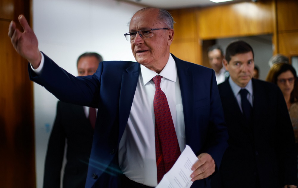 Alckmin defende negociação urgente de tarifas e diz que há pouca preocupação sobre as investigações dos EUA