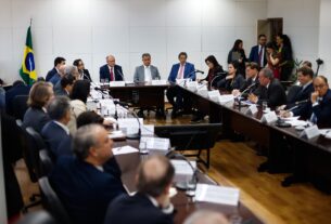 Alckmin diz que Brasil vai enviar nova carta aos EUA para negociar tarifaço de Trump: ‘Continuamos empenhados em resolver’