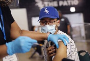 Alerta expandido sobre risco cardíaco das vacinas contra COVID-19 é ordenado pelo FDA