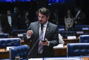 Antes de deixar o Brasil, Marcos do Val discursou no Senado e disse que Moraes foi condenado por órgão ligado à ONU