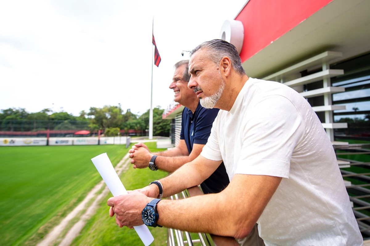 Apesar de fechar contratação de Carrascal, Flamengo preocupa por postura letárgica na janela; entenda cenário