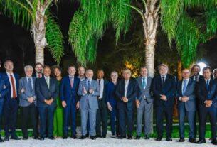 Após ataques nas redes, Gleisi e líder do governo saem em defesa de Hugo Motta