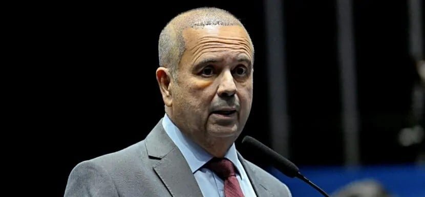 Bolsonaristas cobram e criticam nota de Marinho sobre ex-presidente
