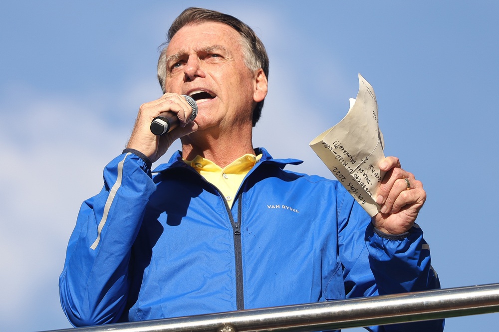 Bolsonaro evita comentar sanção contra Moraes: ‘Não tenho nada com isso’