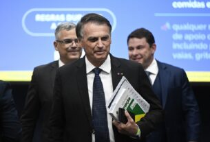 Bolsonaro reage antes de parecer da PGR: ‘Querem me destruir por completo’