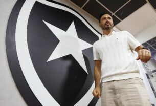 Botafogo acerta com Davide Ancelotti para comandar equipe até 2026