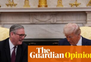 Caro Keir Starmer, Pare de se aconchegar a Donald Trump - ou ele arrastará a Grã -Bretanha com ele | Simon Tisdall