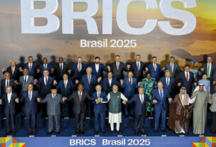 Chefes de Estado do Brics se reúnem para segunda foto oficial