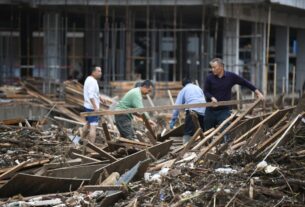 Chuvas causam mortes e deixam desaparecidos na China