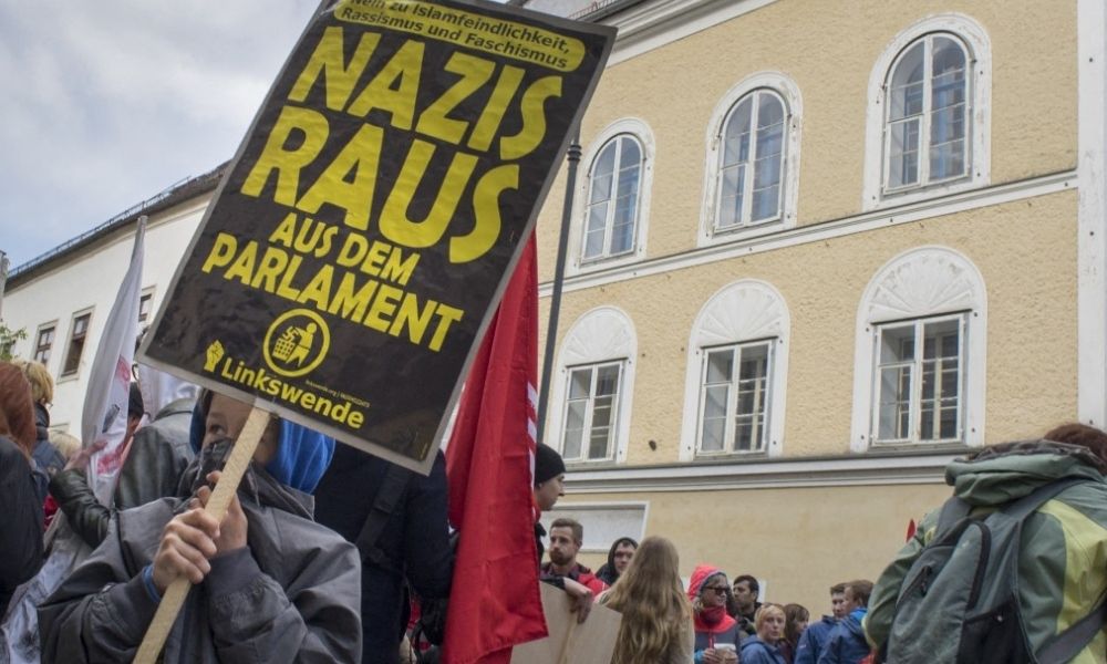 Cidade natal de Hitler muda nome de ruas que homenageavam nazistas