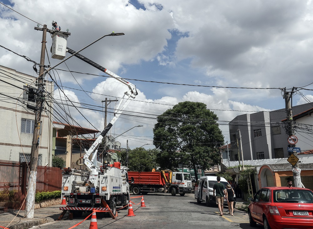 Clientes poderão acompanhar falta de luz em SP pelo WhatsApp e site da Enel