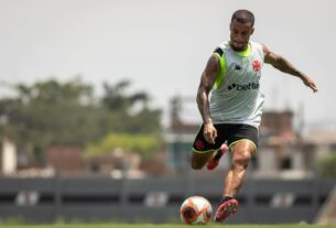 Com problema na panturrilha, Coutinho vira desfalque no Vasco; veja opções