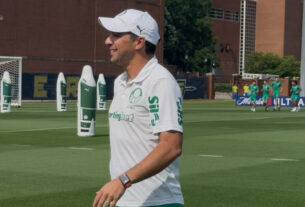 Como Abel prepara ataque do Palmeiras após baixas de Estêvão e Paulinho