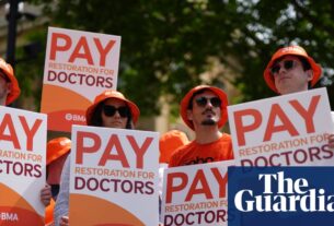 'Completamente sem precedentes': médicos residentes para continuar com o ataque | NHS