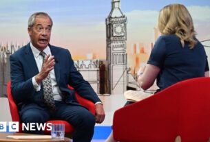 Conselheiros da Reforma do Reino Unido obstruídos por funcionários, diz Nigel Farage