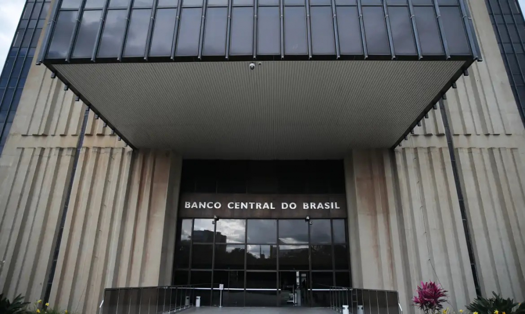 Copom decide nesta quarta-feira se pausa ciclo de alta na taxa Selic