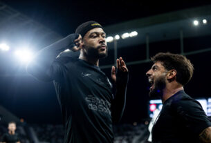 Corinthians vive expectativa de ter trio de ataque em reencontro com o Palmeiras