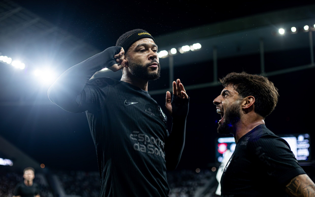 Corinthians vive expectativa de ter trio de ataque em reencontro com o Palmeiras