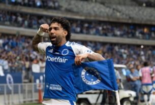 Cruzeiro goleia Juventude com dois gols de Gabigol e mantém liderança do Brasileirão