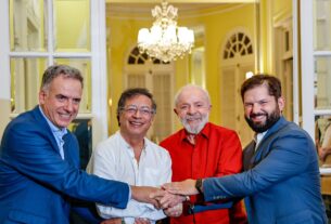 Defender a democracia exige capacidade de 'condenar derivas autoritárias', dizem Lula e quatro líderes internacionais em artigo