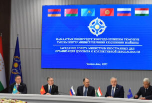 Deixe o mundo saber o que é um aliado sem valor Rússia