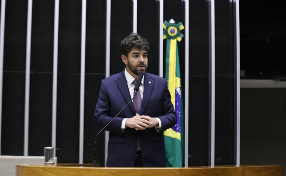 Deputado Zé Vitor inclui mineração em projeto de licenciamento ambiental