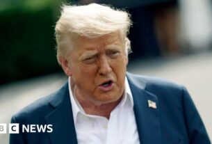 Destacado que Donald Trump não pode se dirigir aos deputados, diz Nigel Farage
