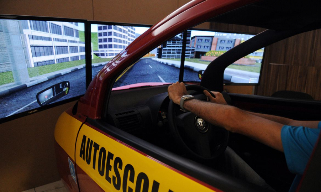 Detrans querem reunião com ministro dos Transportes sobre a obtenção de CNH sem autoescola