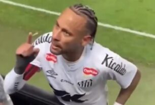 Discussões de Neymar com torcedores viram rotina em retorno ao Santos; relembre