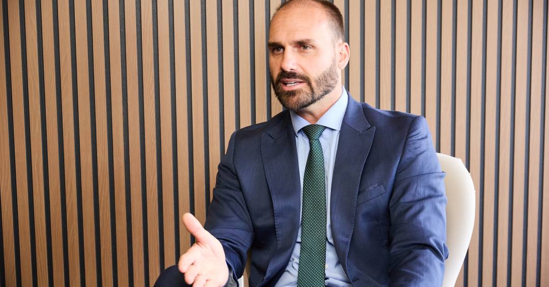 Eduardo critica comitiva de senadores que vai aos EUA discutir tarifaço