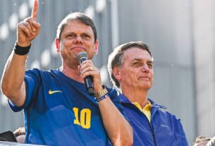 Em alta na direita para 2026, Tarcísio entra cada vez mais na mira de Lula e do PT