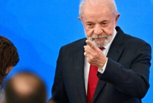 Em novo gesto a Moraes, Lula oferece jantar a ministros do STF